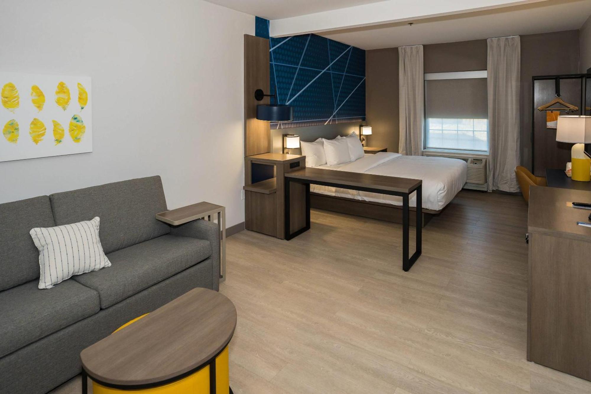 Comfort Inn & Suites River City Decatur Exteriör bild